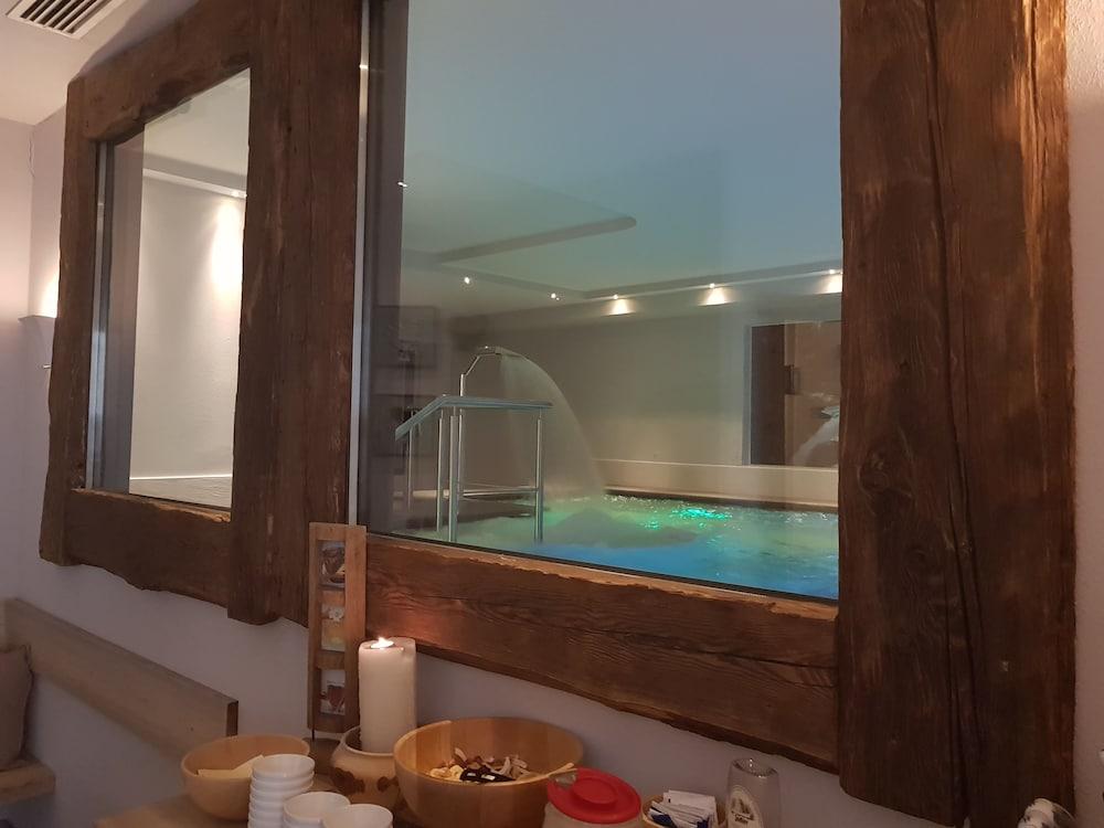 מדונה די קמפיליו Maribel Hotel מראה חיצוני תמונה
