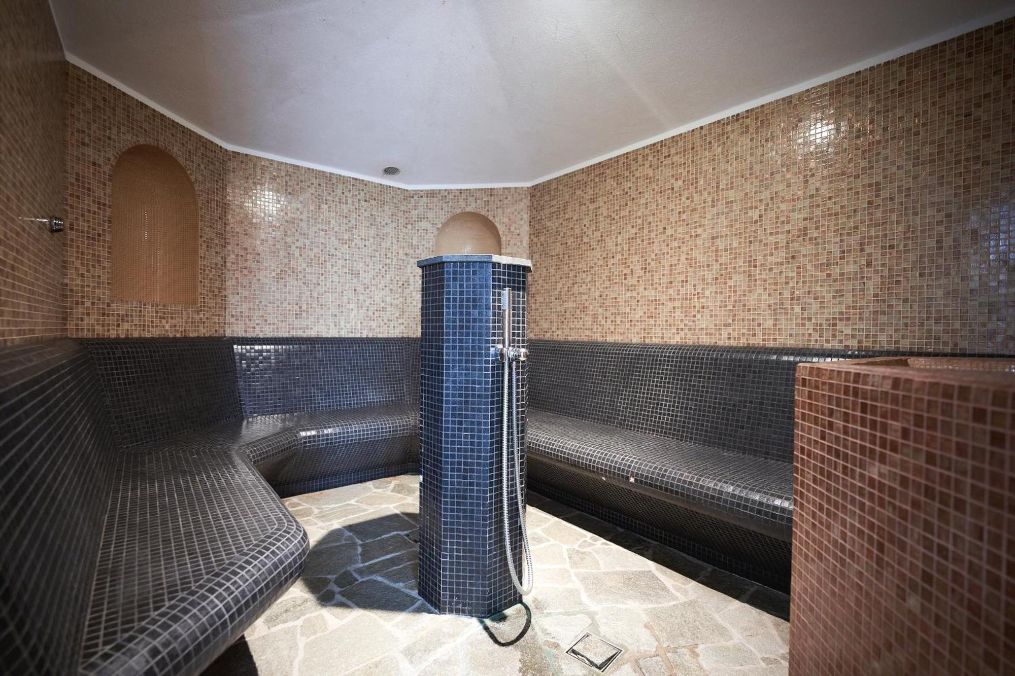 מדונה די קמפיליו Maribel Hotel מראה חיצוני תמונה