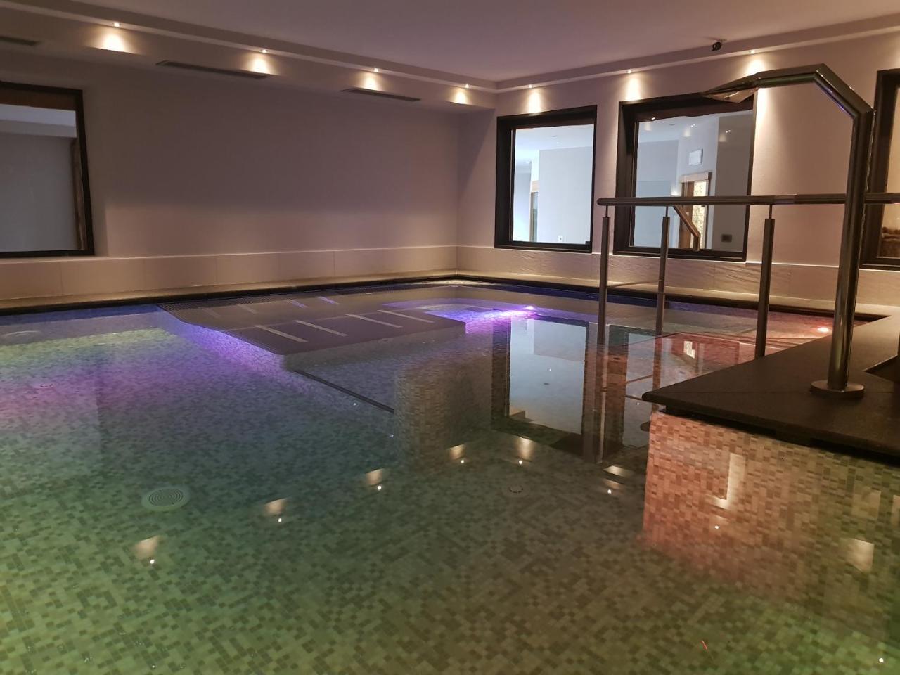 מדונה די קמפיליו Maribel Hotel מראה חיצוני תמונה